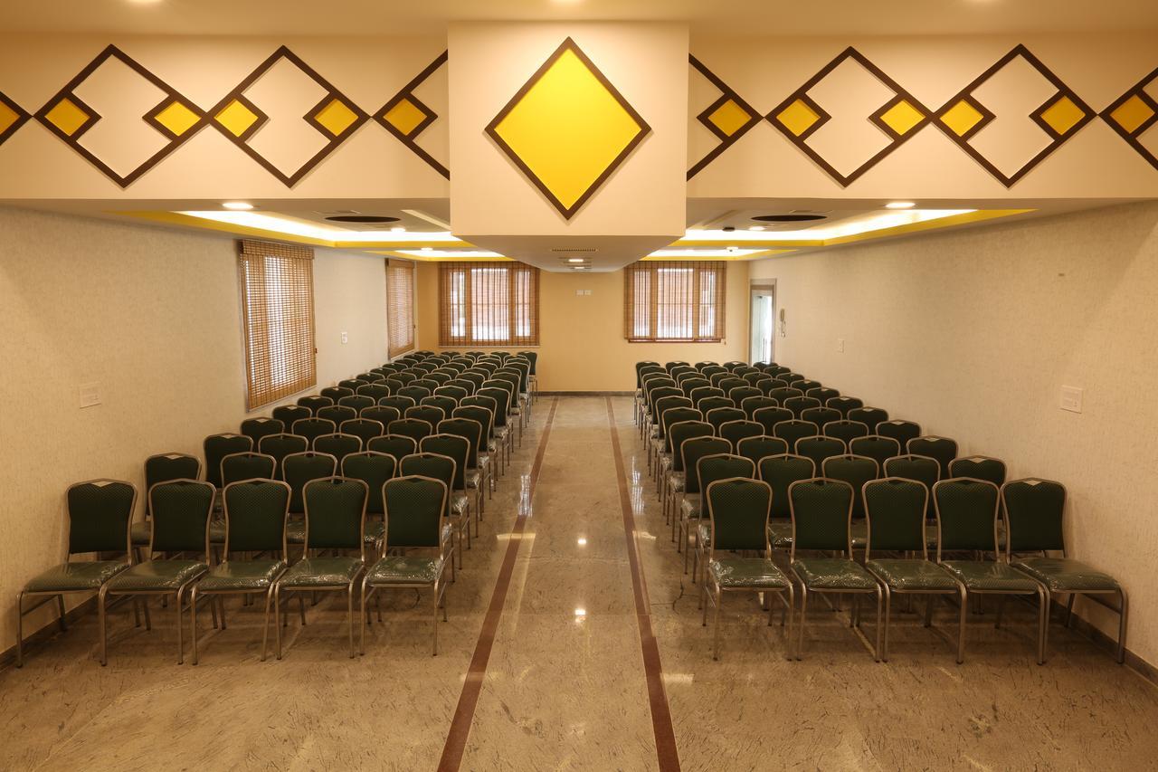 Kyriad Prestige Mayapuri Amira by OTHPL Kumbakonam Eksteriør billede