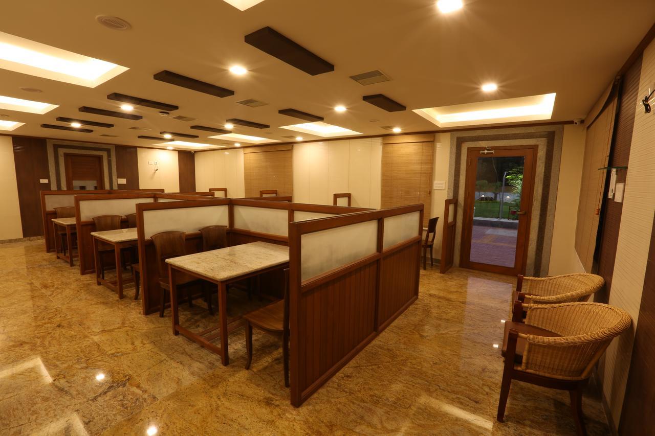Kyriad Prestige Mayapuri Amira by OTHPL Kumbakonam Eksteriør billede