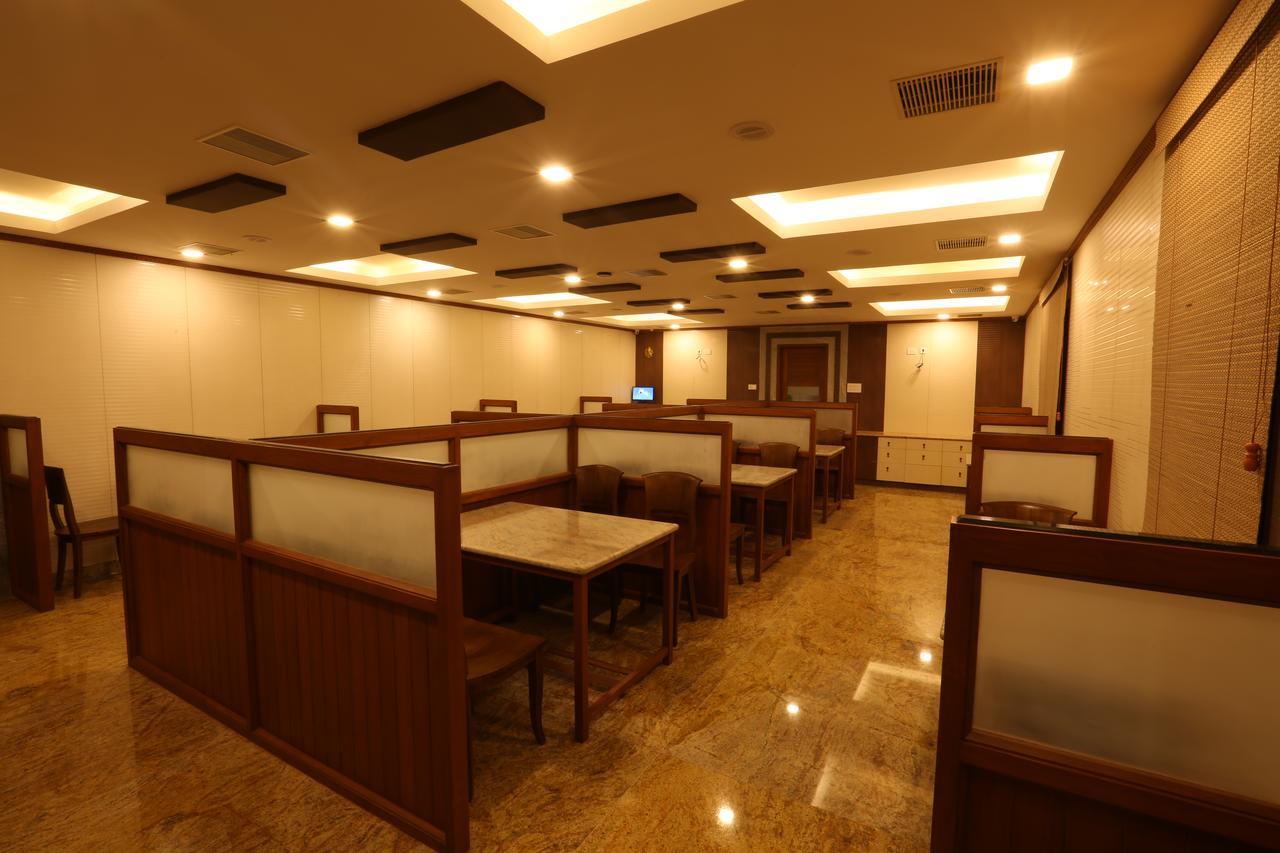 Kyriad Prestige Mayapuri Amira by OTHPL Kumbakonam Eksteriør billede